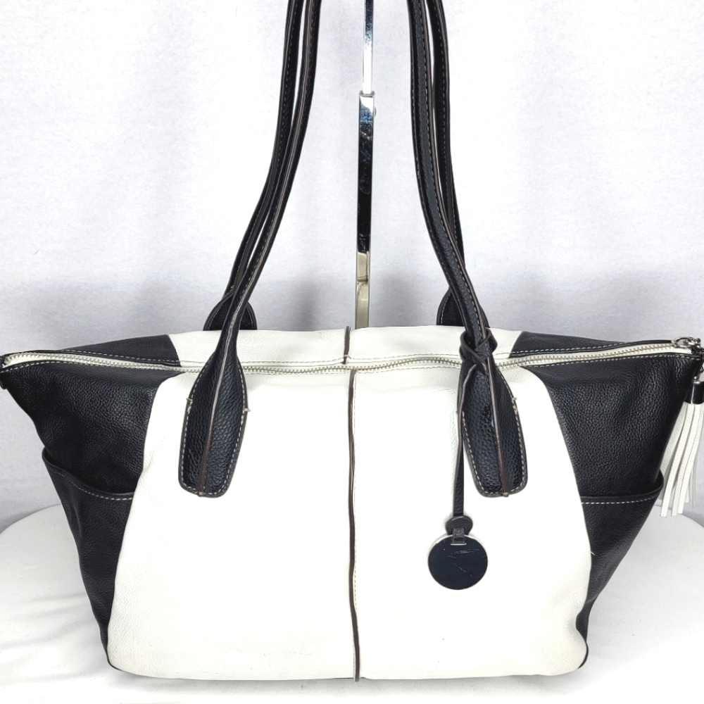 Borsela by Hobo Black and White Leather Tote Bag Women's. P157